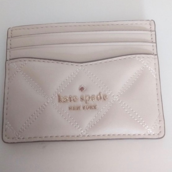 ♦️Kate Spate Cream Quilted Leather Diamond Cardholder - Picture 1 of 3